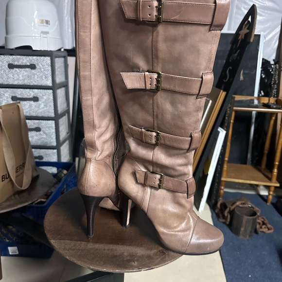 Women's Brown Leather Boots - Picture 2 of 3